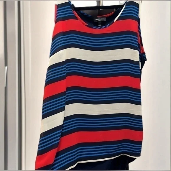 The limited - lightweight tank top - size large - Picture 2 of 9